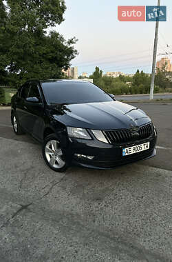 Лифтбек Skoda Octavia 2017 в Одессе