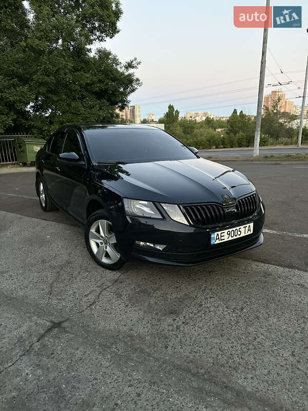 Лифтбек Skoda Octavia 2017 в Одессе