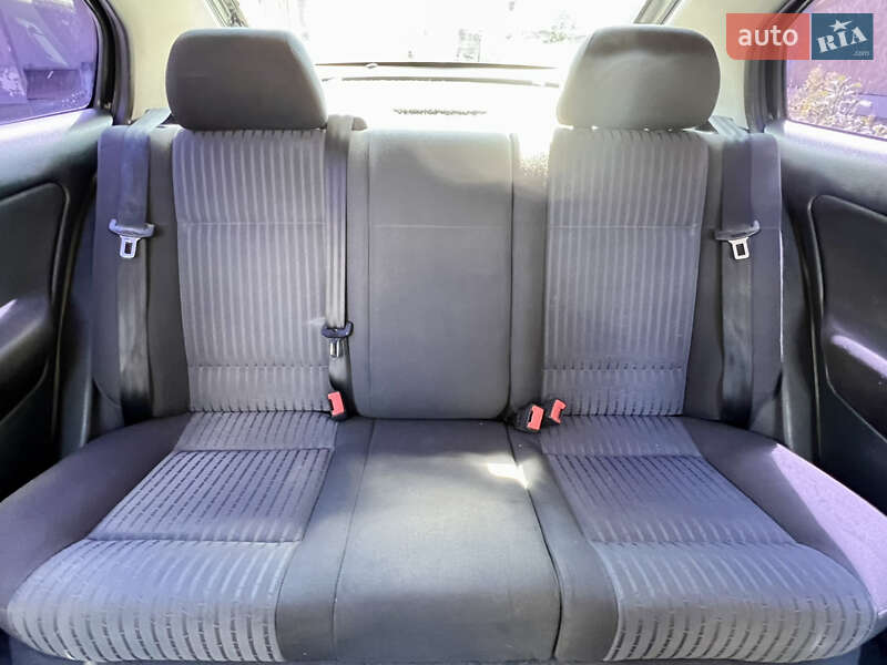 Ліфтбек Skoda Octavia 2002 в Харкові фото 9 Ліфтбек Skoda Octavia 2002 в Харкові