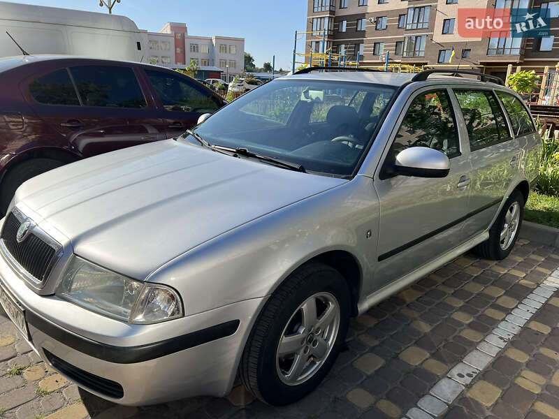 Универсал Skoda Octavia 2010 в Виннице