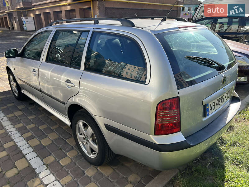 Универсал Skoda Octavia 2010 в Виннице