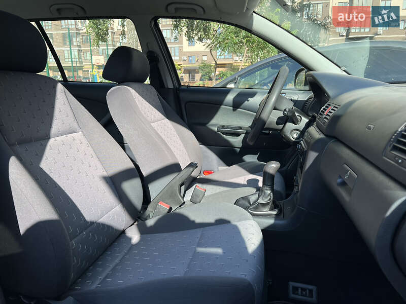 Универсал Skoda Octavia 2010 в Виннице