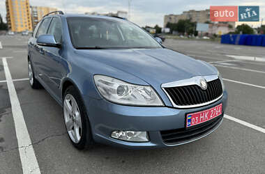 Универсал Skoda Octavia 2009 в Дунаевцах