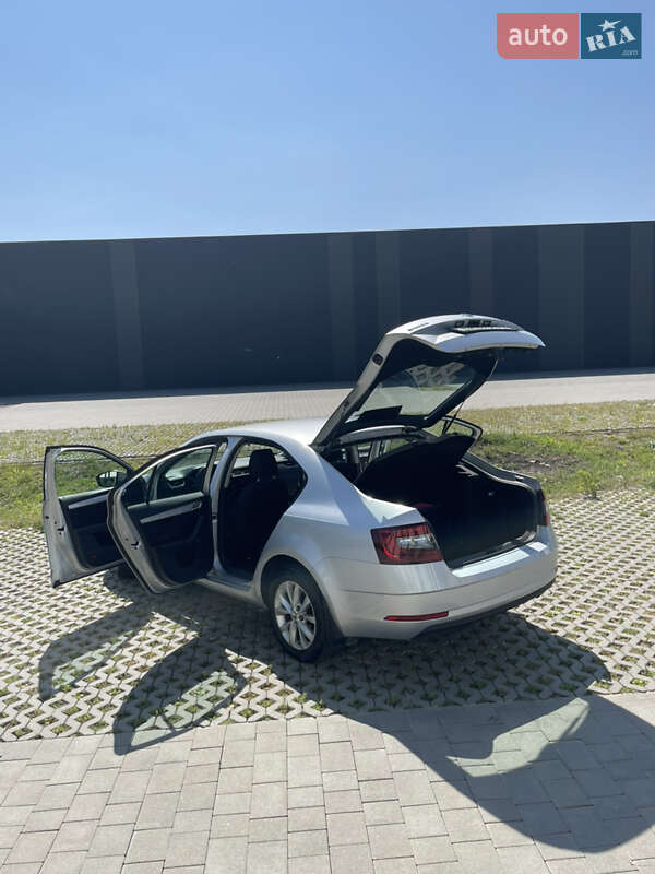 Ліфтбек Skoda Octavia 2019 в Києві