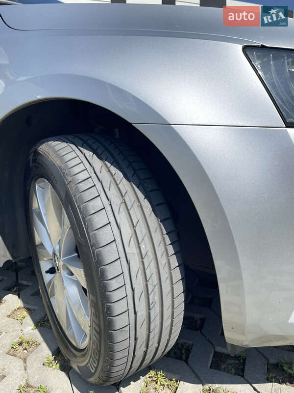 Ліфтбек Skoda Octavia 2019 в Києві