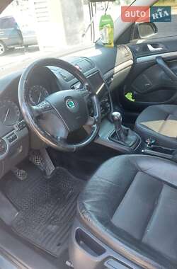 Лифтбек Skoda Octavia 2005 в 