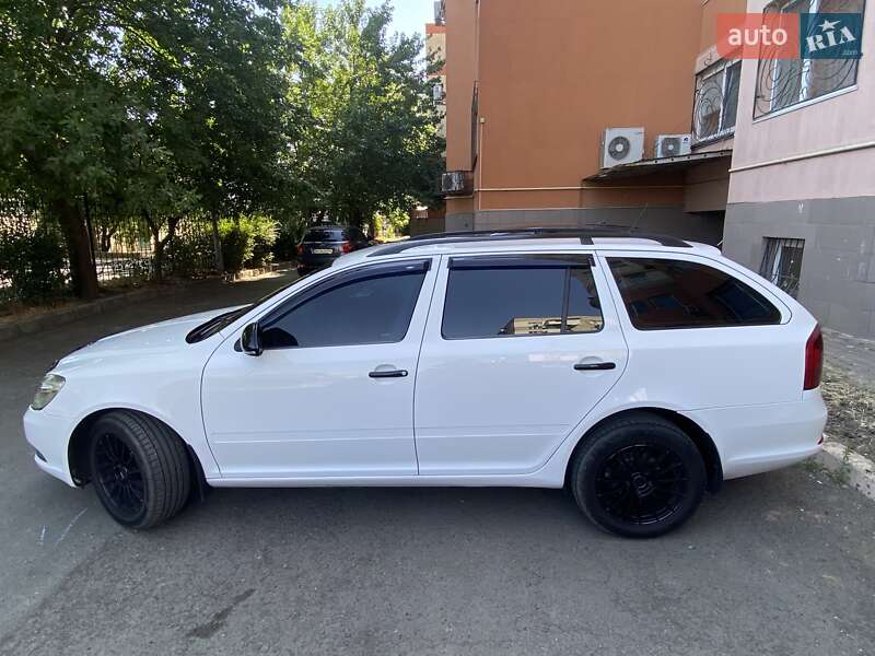 Універсал Skoda Octavia 2013 в Одесі фото 3 Універсал Skoda Octavia 2013 в Одесі