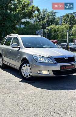 Универсал Skoda Octavia 2012 в Сумах