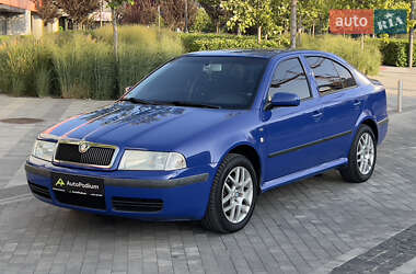 Лифтбек Skoda Octavia 2002 в Киеве