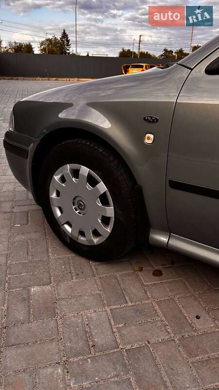 Ліфтбек Skoda Octavia 2001 в Черкасах фото 9 Ліфтбек Skoda Octavia 2001 в Черкасах