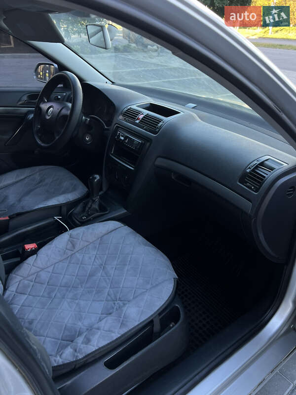 Лифтбек Skoda Octavia 2005 в Полтаве