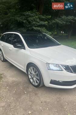 Универсал Skoda Octavia 2017 в 