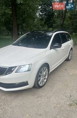Универсал Skoda Octavia 2017 в 