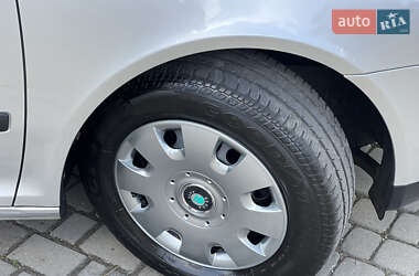 Лифтбек Skoda Octavia 2006 в 