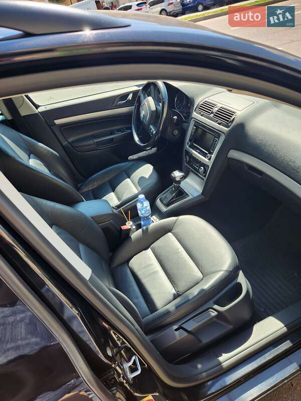 Универсал Skoda Octavia 2010 в Запорожье