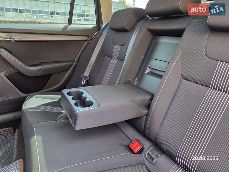 Универсал Skoda Octavia 2017 в Кропивницком