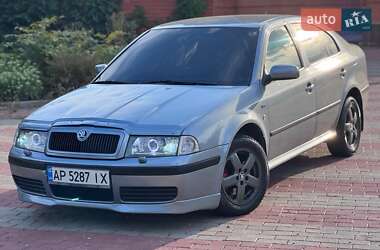 Лифтбек Skoda Octavia 2003 в Запорожье