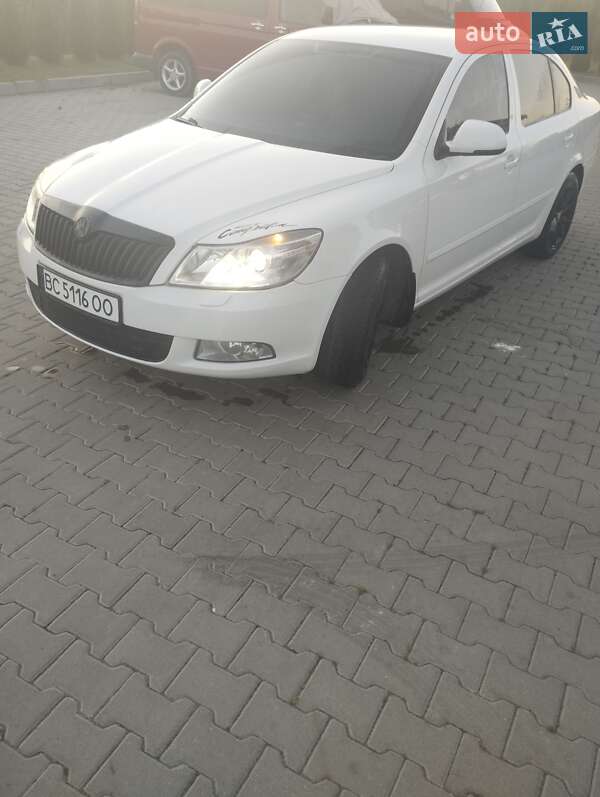 Ліфтбек Skoda Octavia 2009 в Ходореві