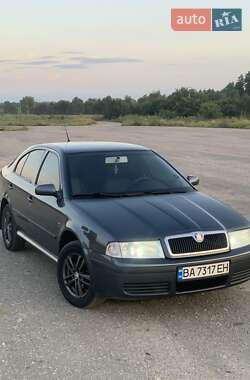 Лифтбек Skoda Octavia 2009 в Александровке