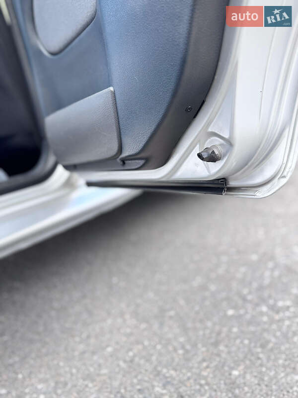 Лифтбек Skoda Octavia 2008 в Киеве фото 12 Лифтбек Skoda Octavia 2008 в Киеве