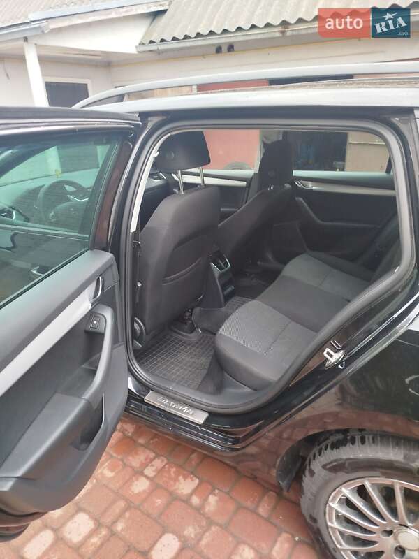 Універсал Skoda Octavia 2015 в Борисполі