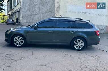 Універсал Skoda Octavia 2017 в  фото 9 Універсал Skoda Octavia 2017 в