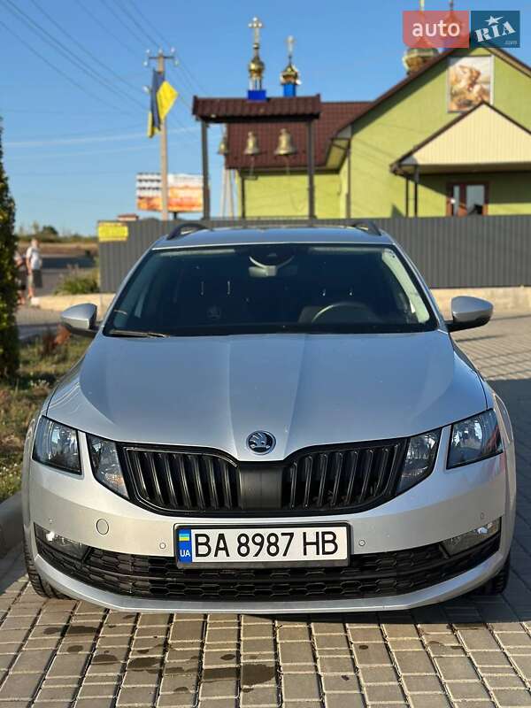 Универсал Skoda Octavia 2018 в Ольшанке