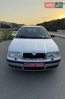 Универсал Skoda Octavia 2010 в 