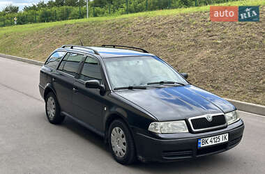 Универсал Skoda Octavia 2005 в Ровно