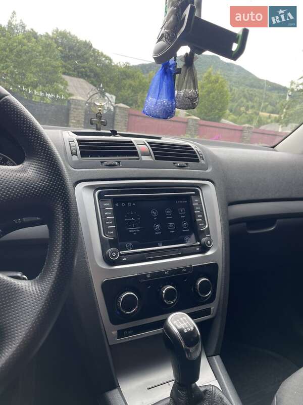 Універсал Skoda Octavia 2012 в Івано-Франківську