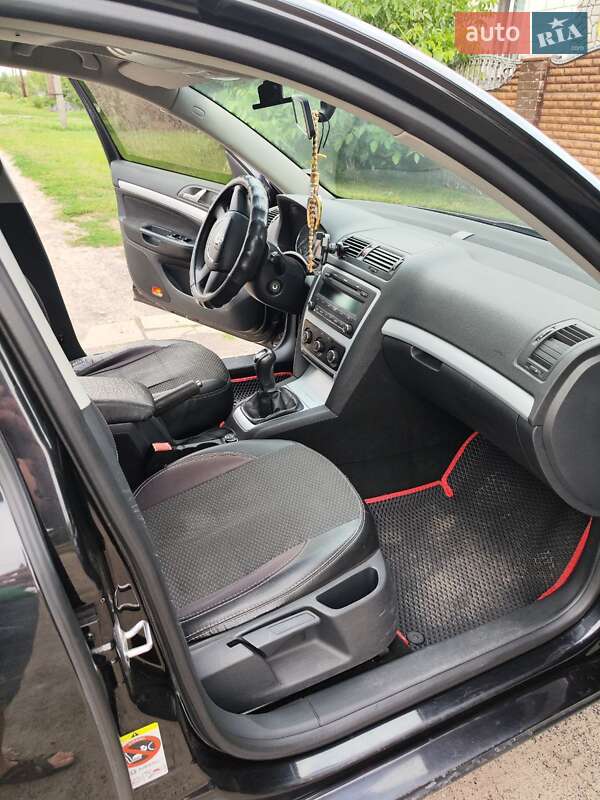 Лифтбек Skoda Octavia 2011 в Харькове