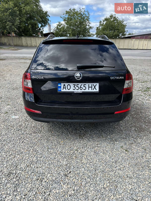 Універсал Skoda Octavia 2015 в Виноградові