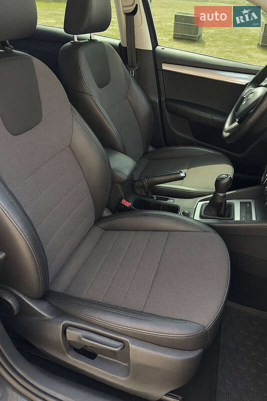 Універсал Skoda Octavia 2015 в Виноградові