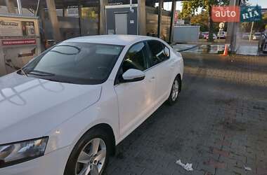 Лифтбек Skoda Octavia 2013 в 