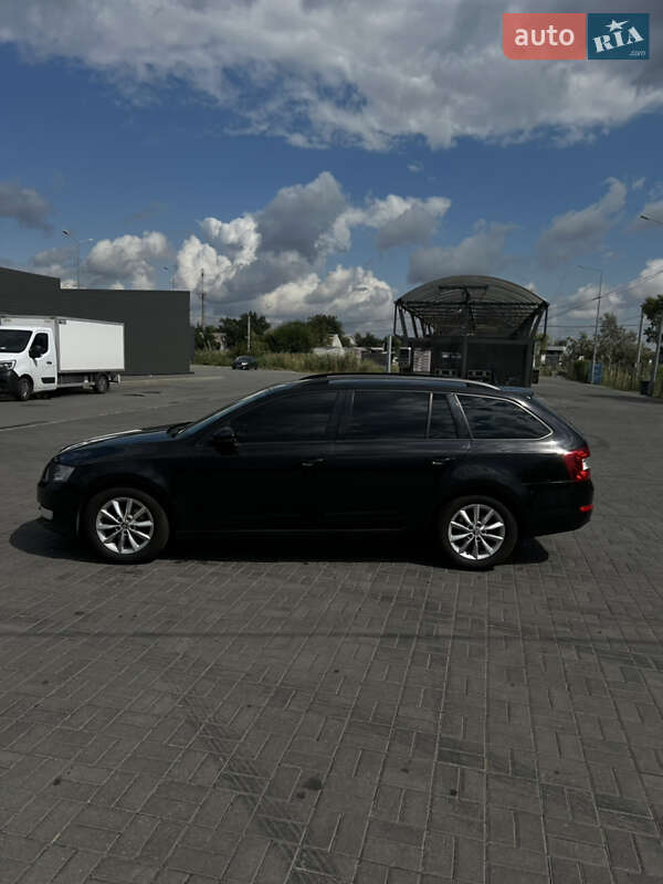 Універсал Skoda Octavia 2016 в Дніпрі