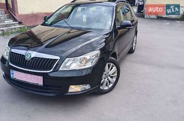Универсал Skoda Octavia 2010 в Волочиске