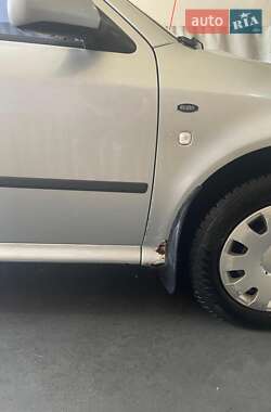 Лифтбек Skoda Octavia 2001 в 