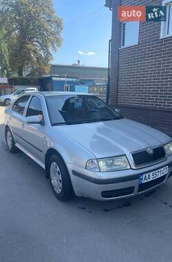 Лифтбек Skoda Octavia 2001 в Киеве