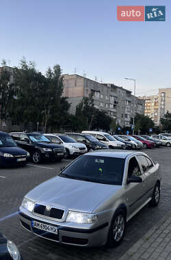 Ліфтбек Skoda Octavia 2004 в Житомирі