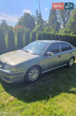 Лифтбек Skoda Octavia 2002 в Днепре