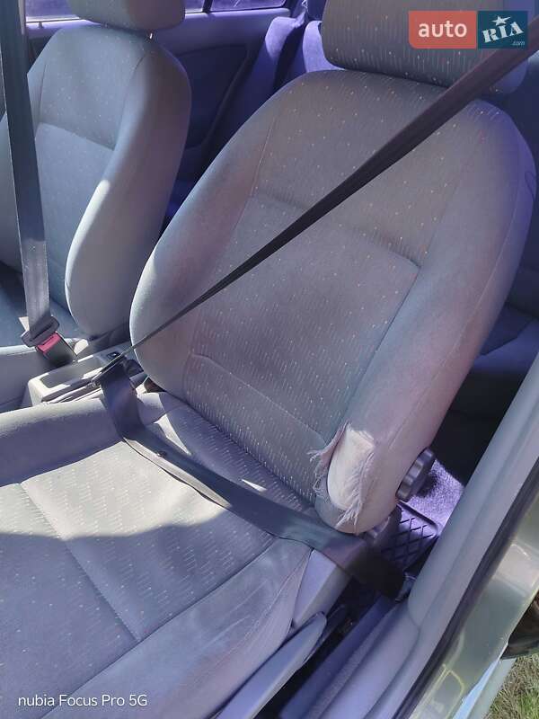 Лифтбек Skoda Octavia 2002 в Днепре