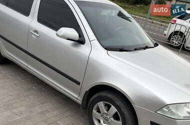 Лифтбек Skoda Octavia 2005 в Львове