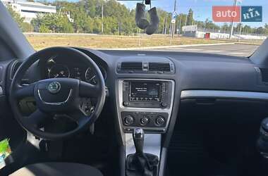 Лифтбек Skoda Octavia 2012 в 