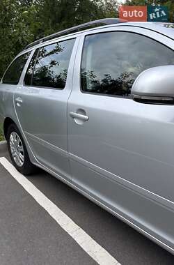 Универсал Skoda Octavia 2010 в 