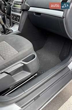 Универсал Skoda Octavia 2010 в 