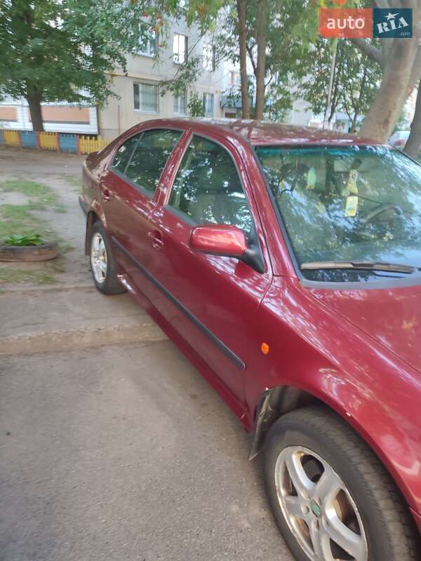 Ліфтбек Skoda Octavia 1999 в Черкасах фото 6 Ліфтбек Skoda Octavia 1999 в Черкасах