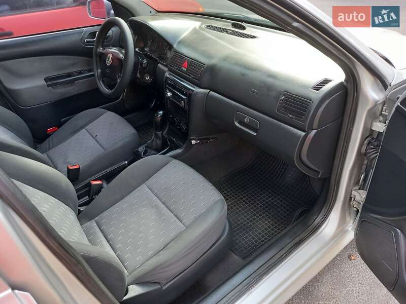 Ліфтбек Skoda Octavia 2006 в Дніпрі фото 8 Ліфтбек Skoda Octavia 2006 в Дніпрі