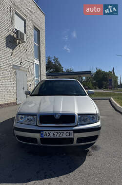 Лифтбек Skoda Octavia 2005 в 