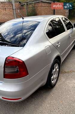 Лифтбек Skoda Octavia 2010 в 
