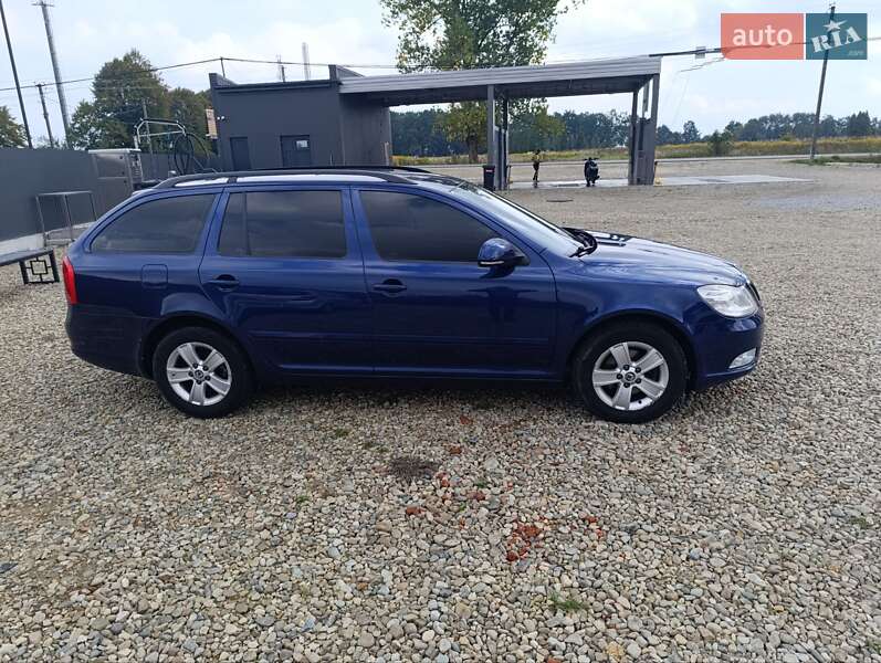 Универсал Skoda Octavia 2010 в Брошневе-Осаде